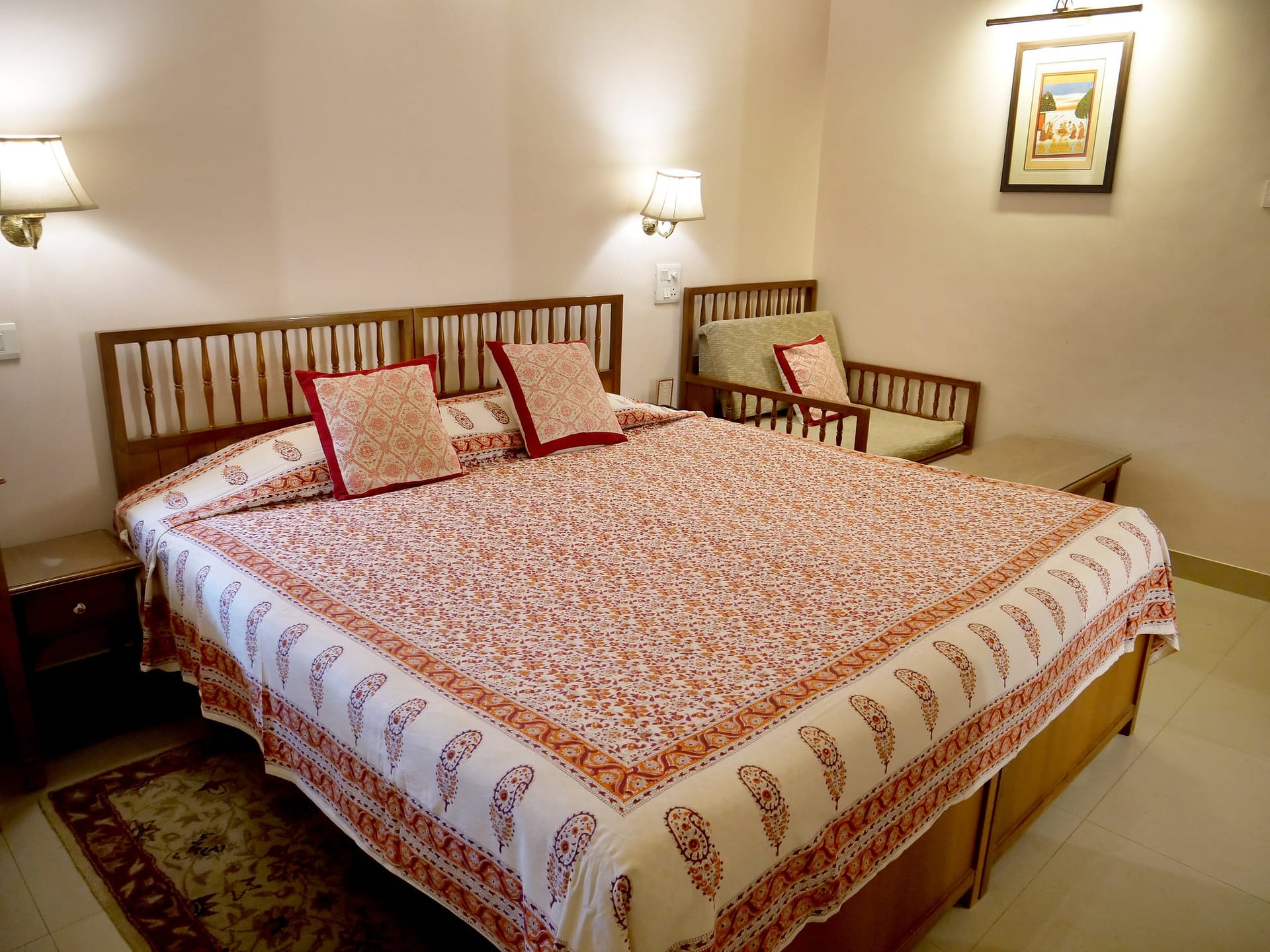 Double-room-hotel-in-Jaipur_ecoplore